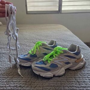 New Balancd 9060 M 9 W 10.5